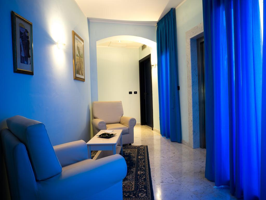 Hotel Select Atessa Kültér fotó