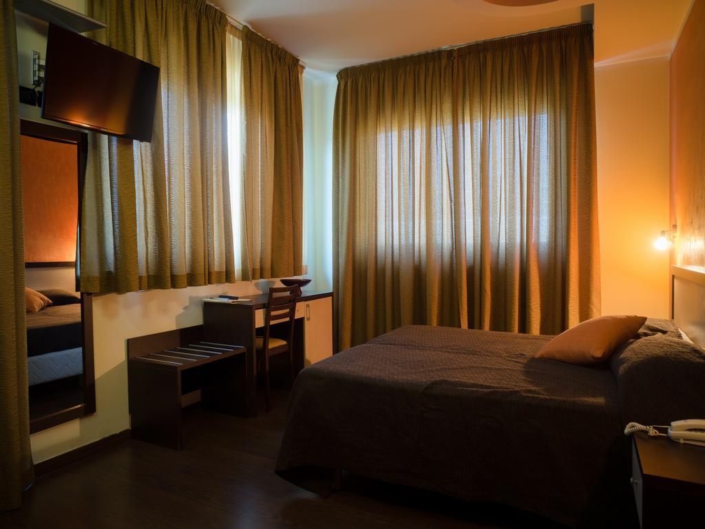 Hotel Select Atessa Kültér fotó