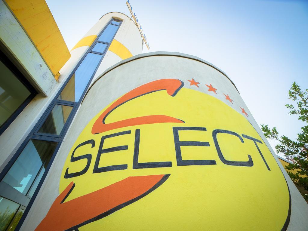 Hotel Select Atessa Kültér fotó
