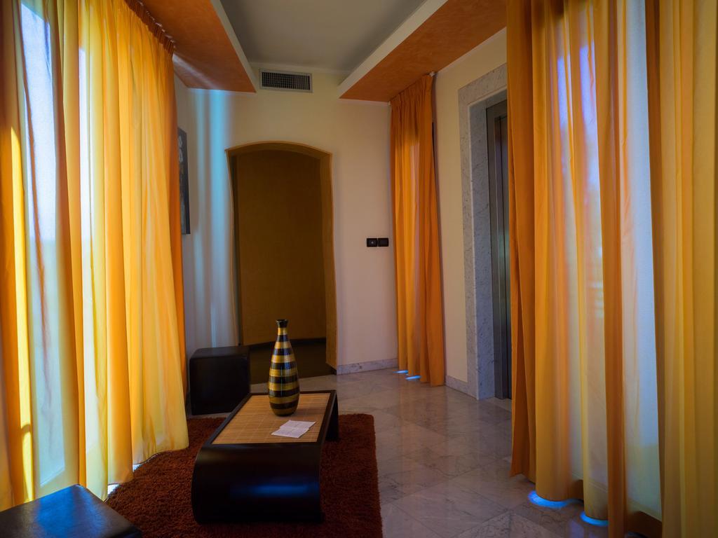 Hotel Select Atessa Kültér fotó